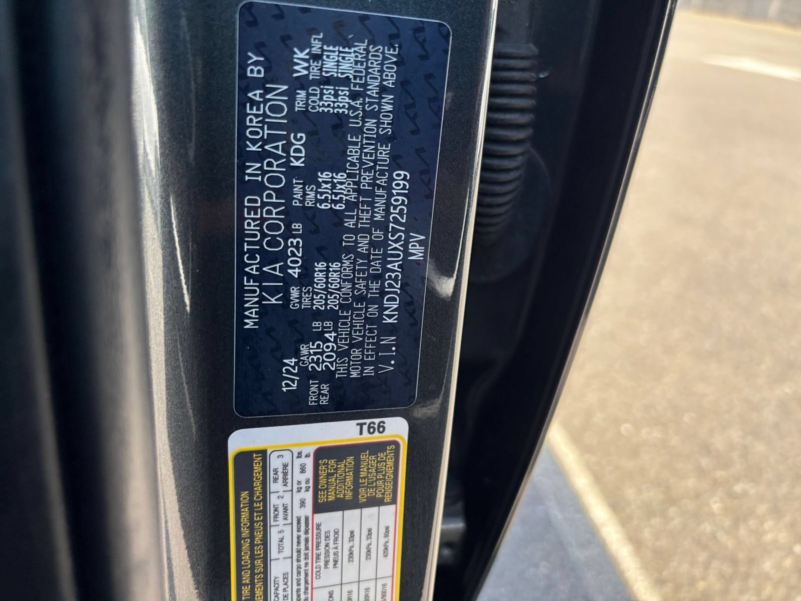 Used 2025 Kia Soul LX w/ LX Technology Package FWD image 28