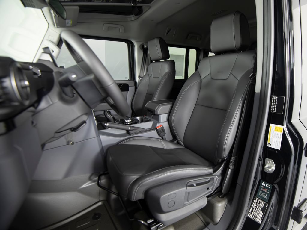 New 2025 INEOS Grenadier Fieldmaster Edition AWD/4WD image 25