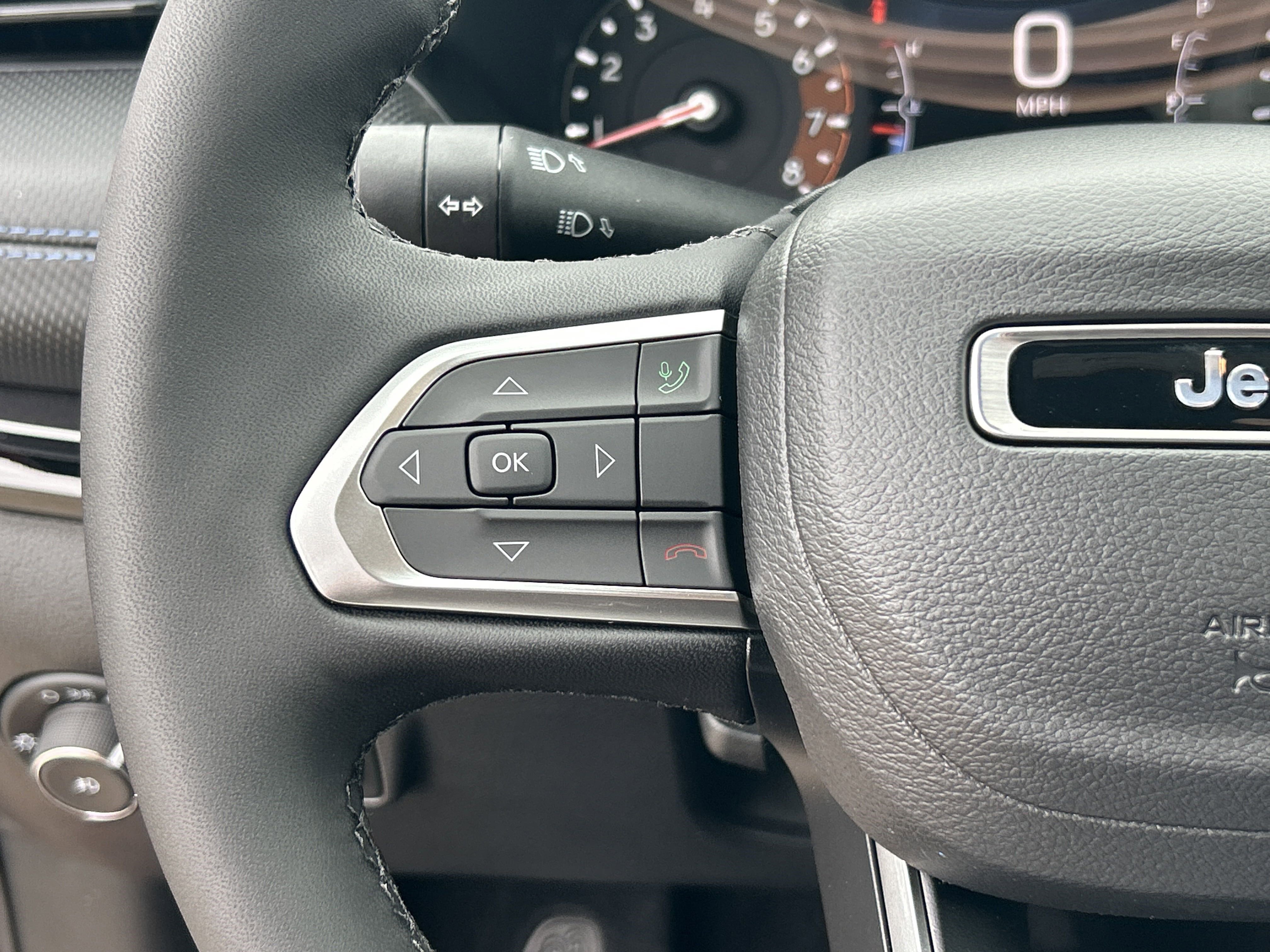 New 2025 Jeep Compass Latitude w/ Altitude Special Edition image 24