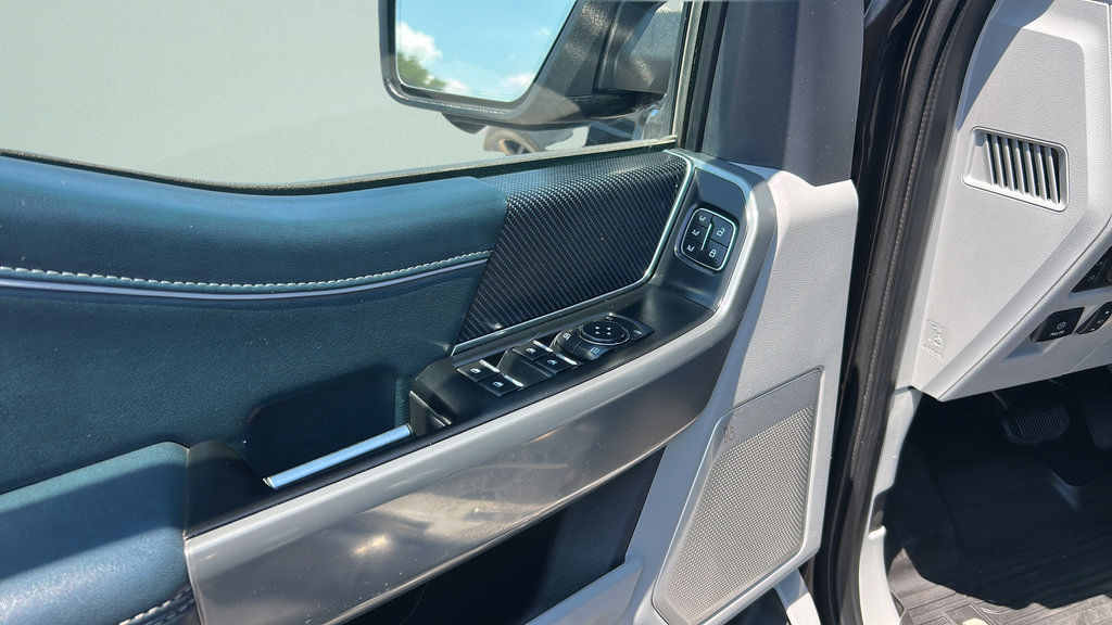 Used 2022 Ford F150 Limited AWD/4WD image 24