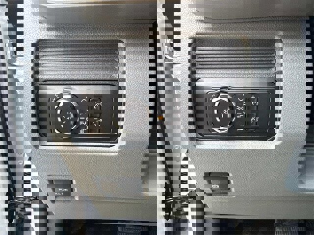 New 2025 Ford F550 4x4 SuperCab Super Duty image 23