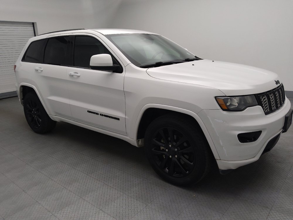 Used 2019 Jeep Grand Cherokee Altitude RWD image 11