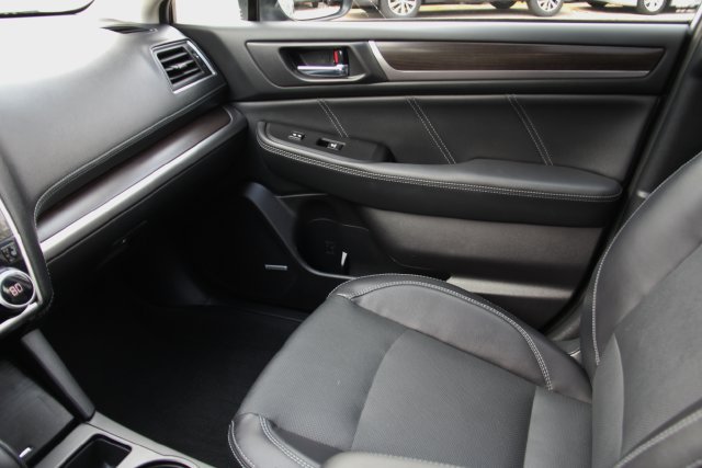 Used 2018 Subaru Legacy 3.6R Limited AWD/4WD image 31