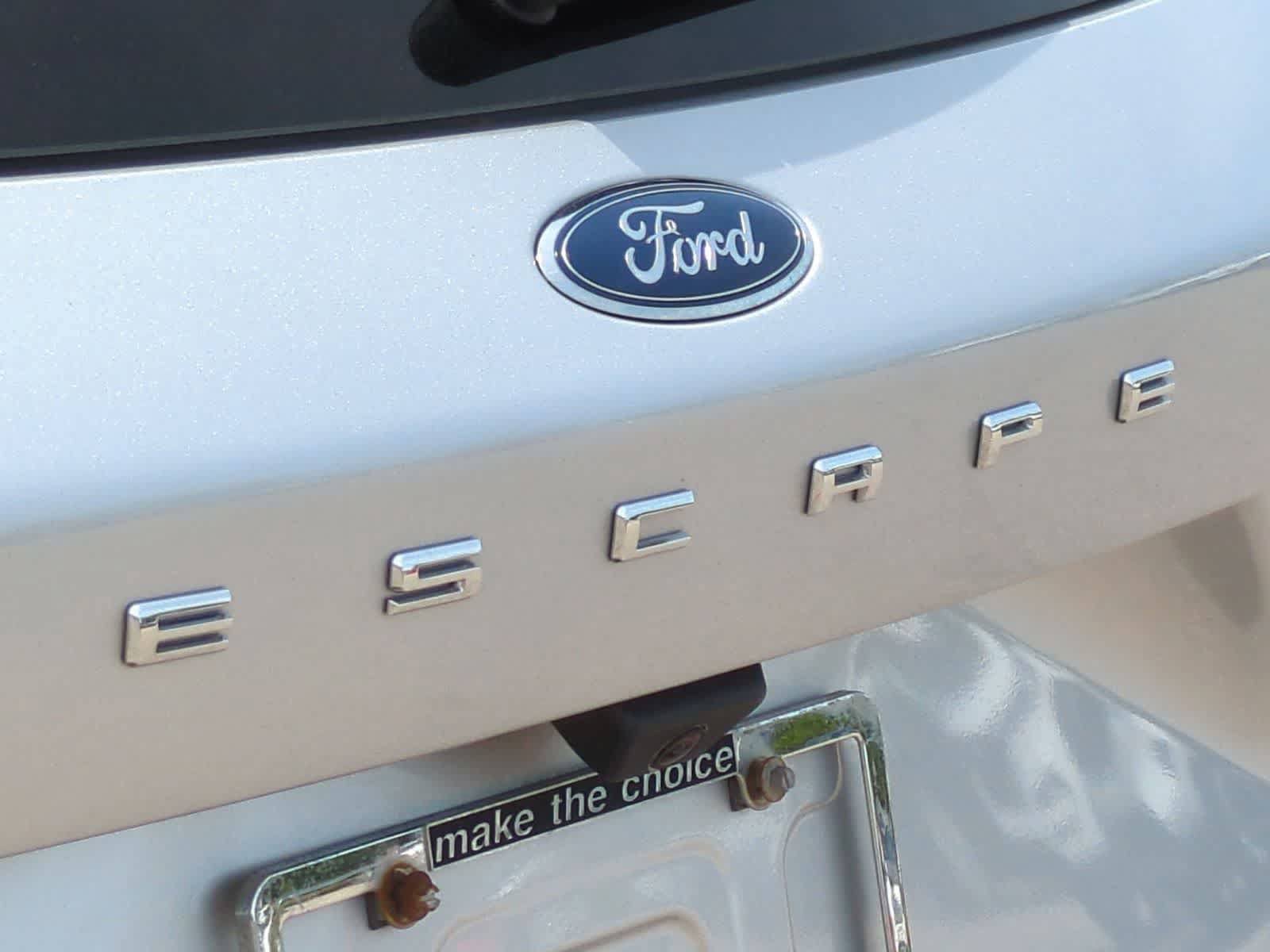 Used 2020 Ford Escape SEL FWD image 13