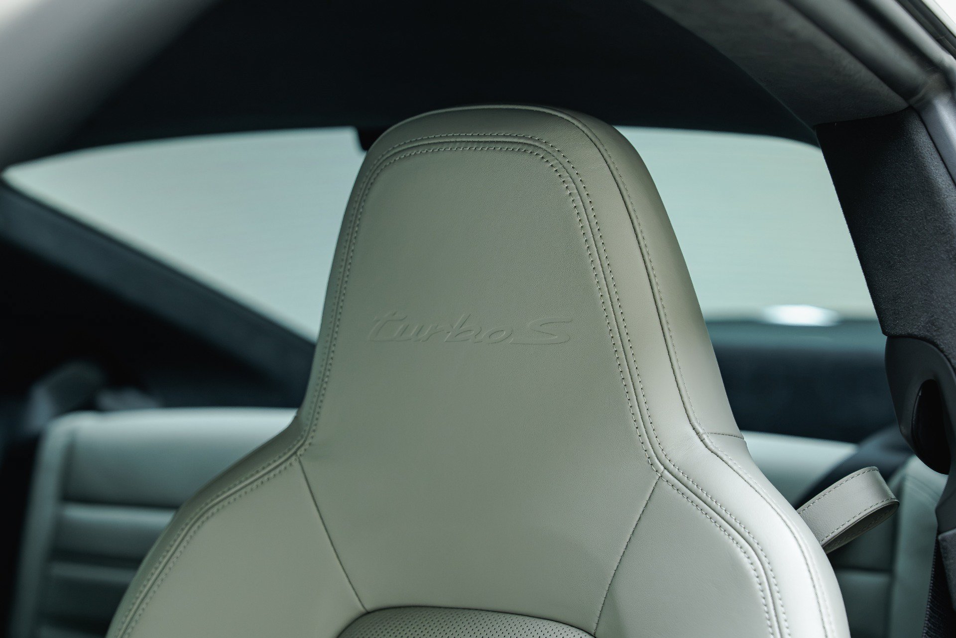 Used 2021 Porsche 911 Turbo S AWD/4WD image 40