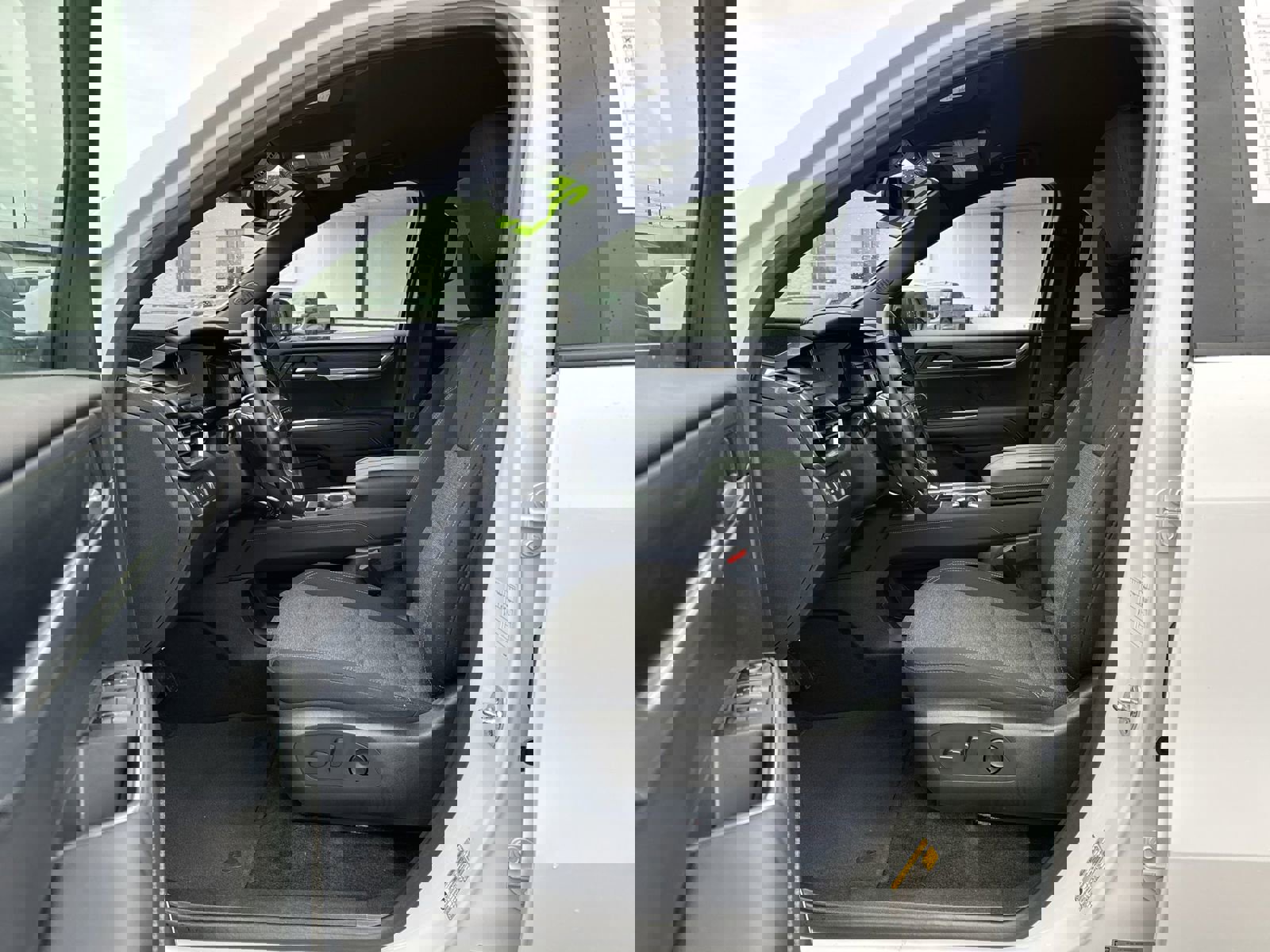 Used 2025 GMC Acadia Elevation image 16