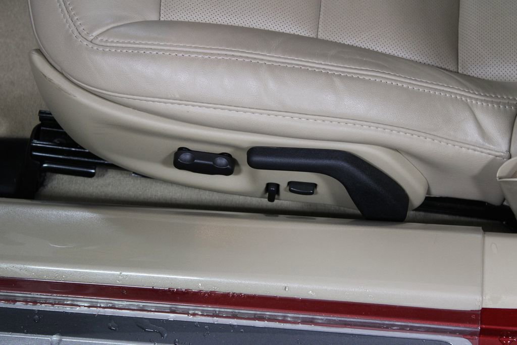 Used 2013 Chevrolet Corvette Coupe w/ 3LT Preferred Equipment Group image 18