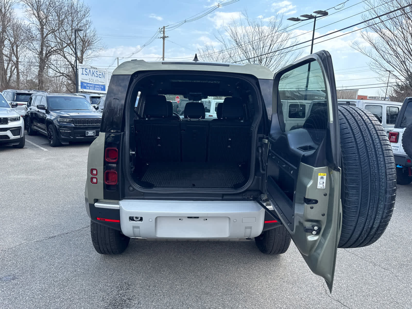 Used 2025 Land Rover Defender 110 S image 35