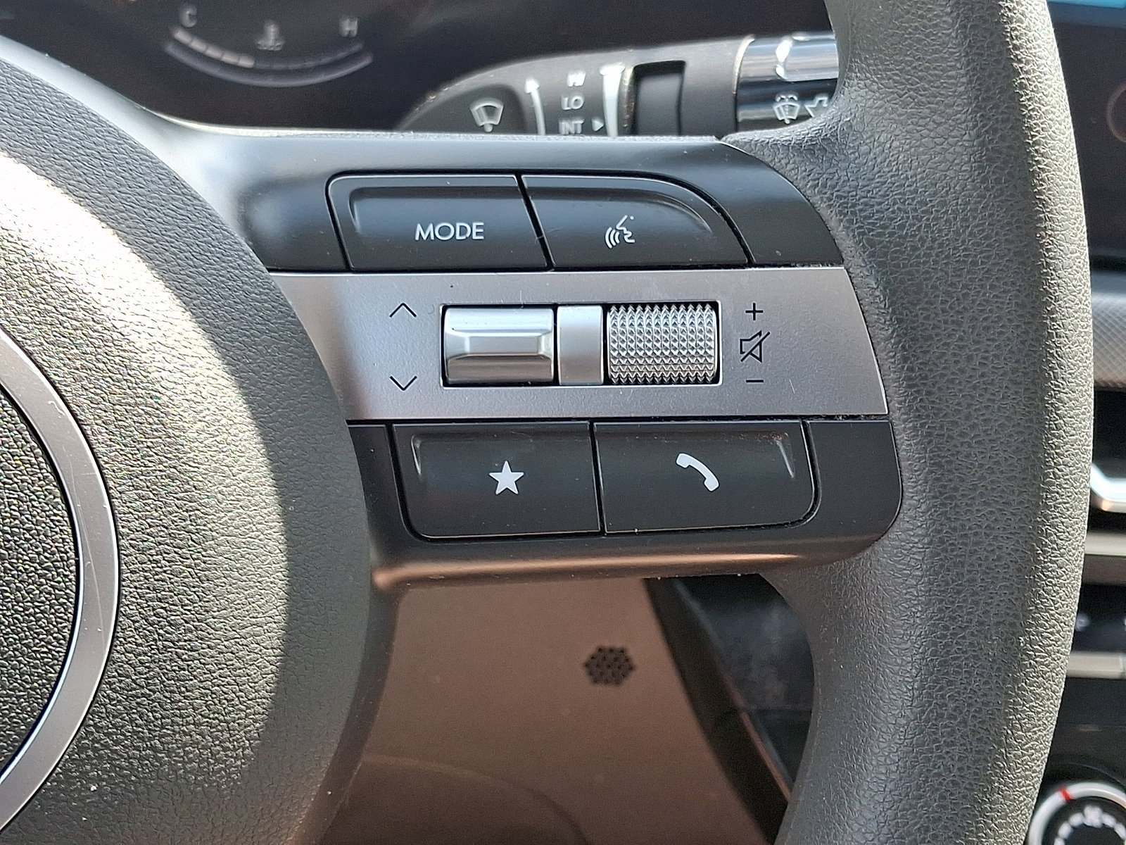 Used 2025 Hyundai Sonata SE image 21