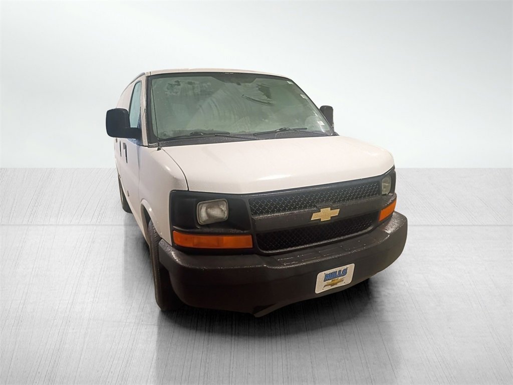 Used 2013 Chevrolet Express 1500 image 3