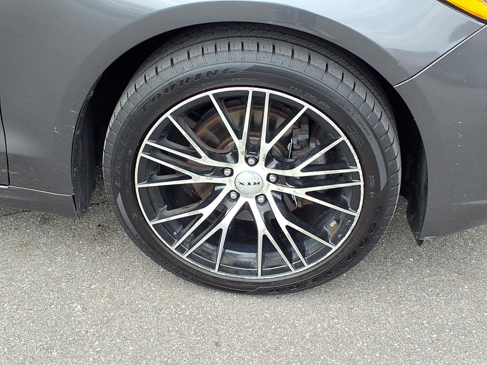 Used 2019 Ford Fusion SE image 29