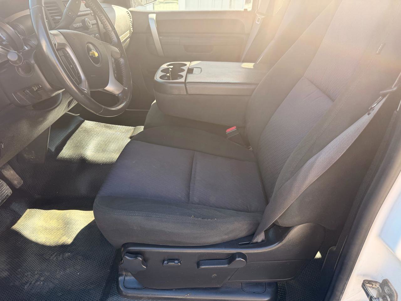 Used 2011 Chevrolet Silverado 1500 LT w/ All-Star Edition image 7