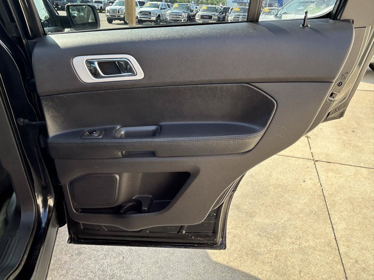 Used 2014 Ford Explorer Sport w/ Equipment Group 401A AWD/4WD image 16