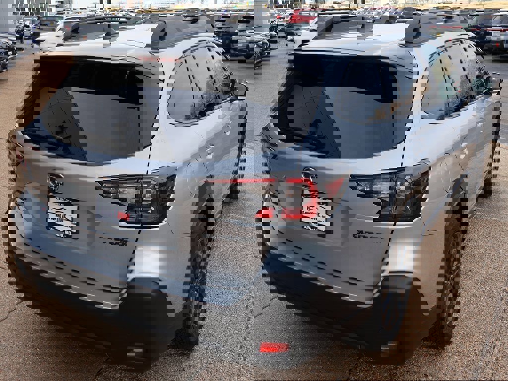 Used 2023 Subaru Outback Onyx Edition image 6