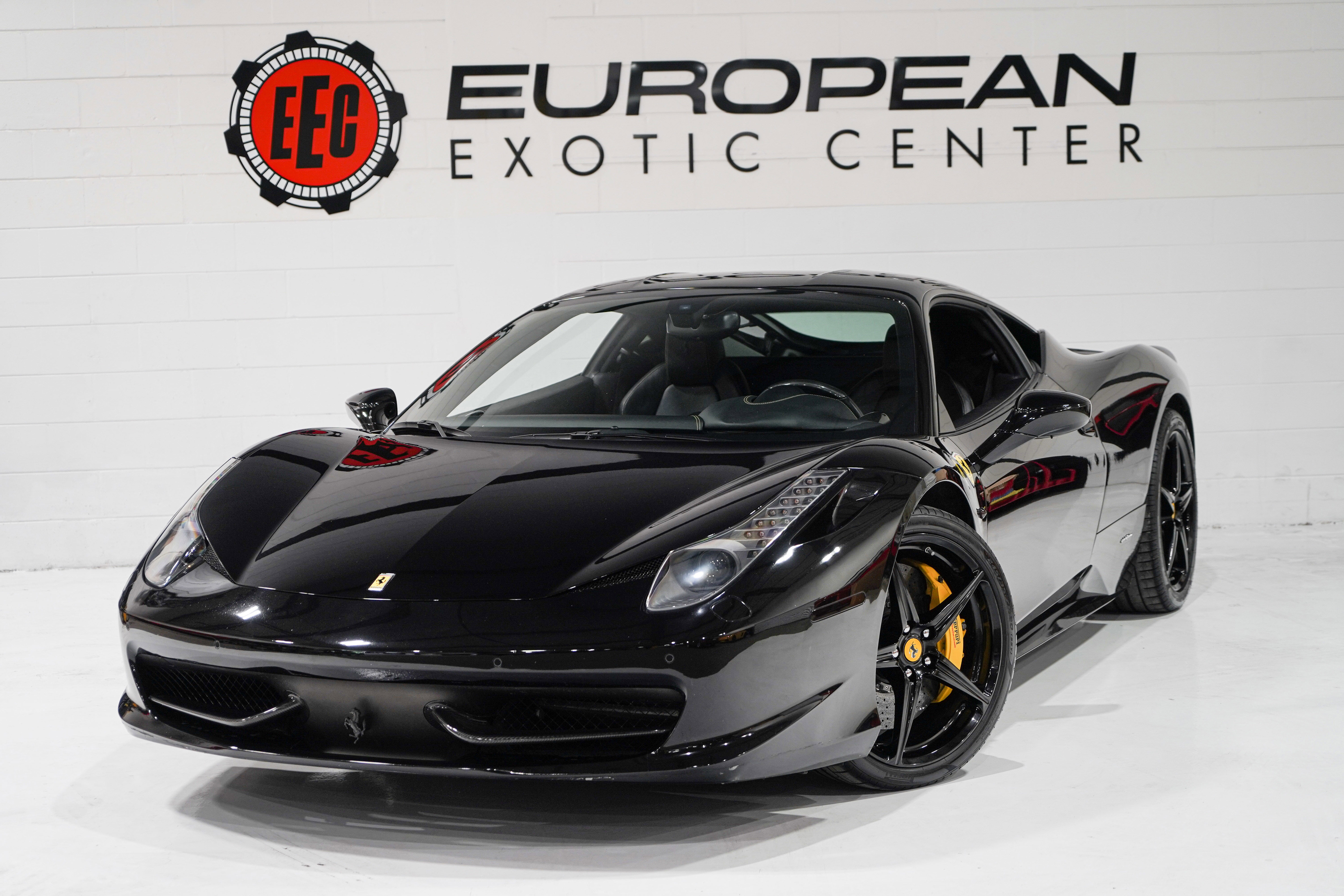 Used 2011 Ferrari 458 Italia Coupe RWD image 4