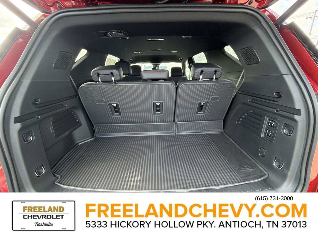 New 2026 Chevrolet Traverse RS w/ LPO, Floor Liner Package FWD image 11
