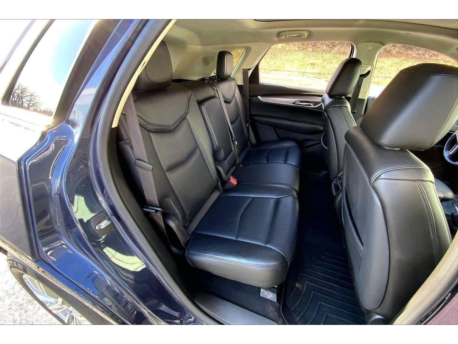 Used 2018 Cadillac XT5 Luxury w/ Driver Awareness Package image 23