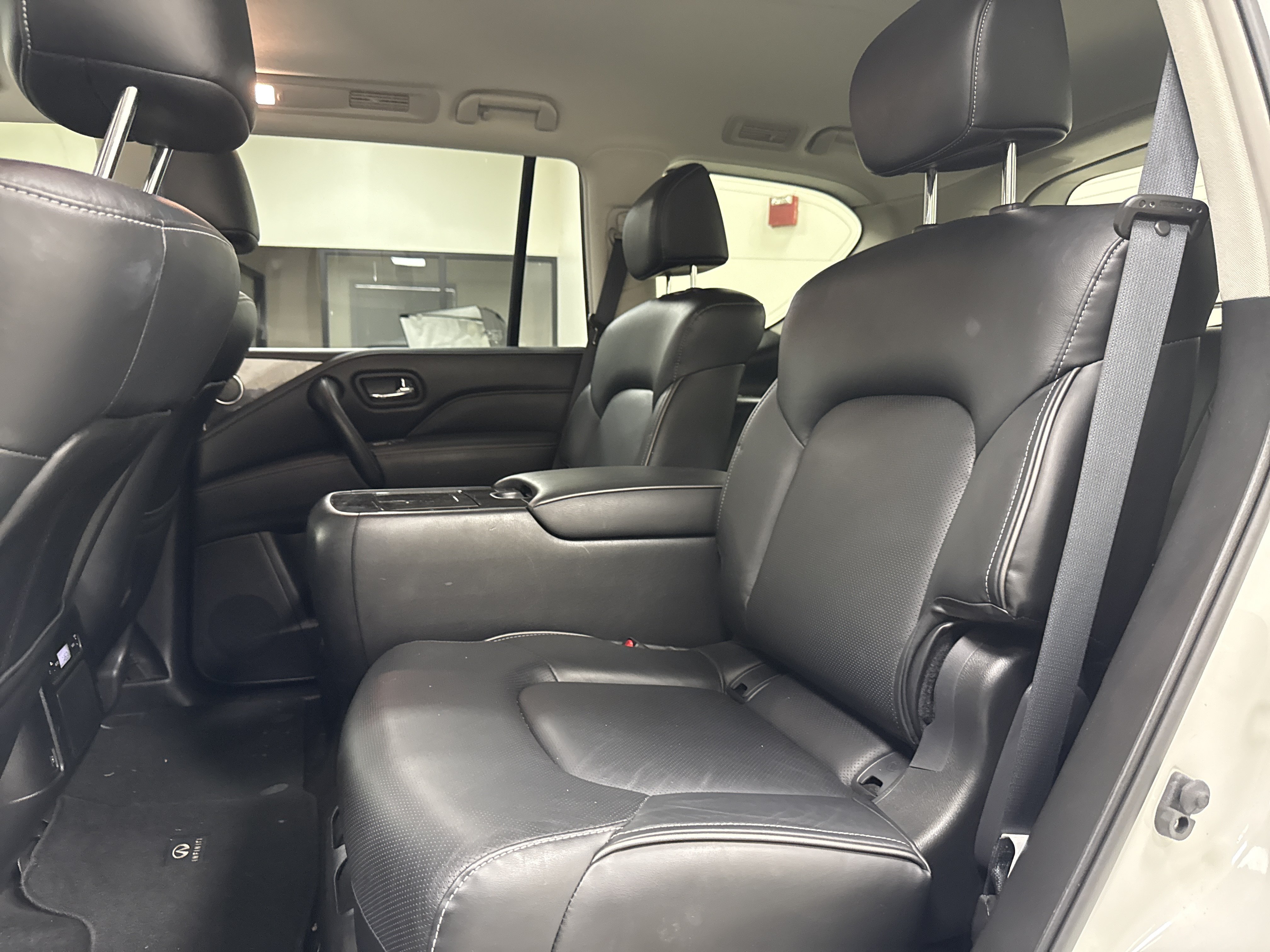 Certified 2024 INFINITI QX80 Luxe w/ Cargo Package RWD image 16