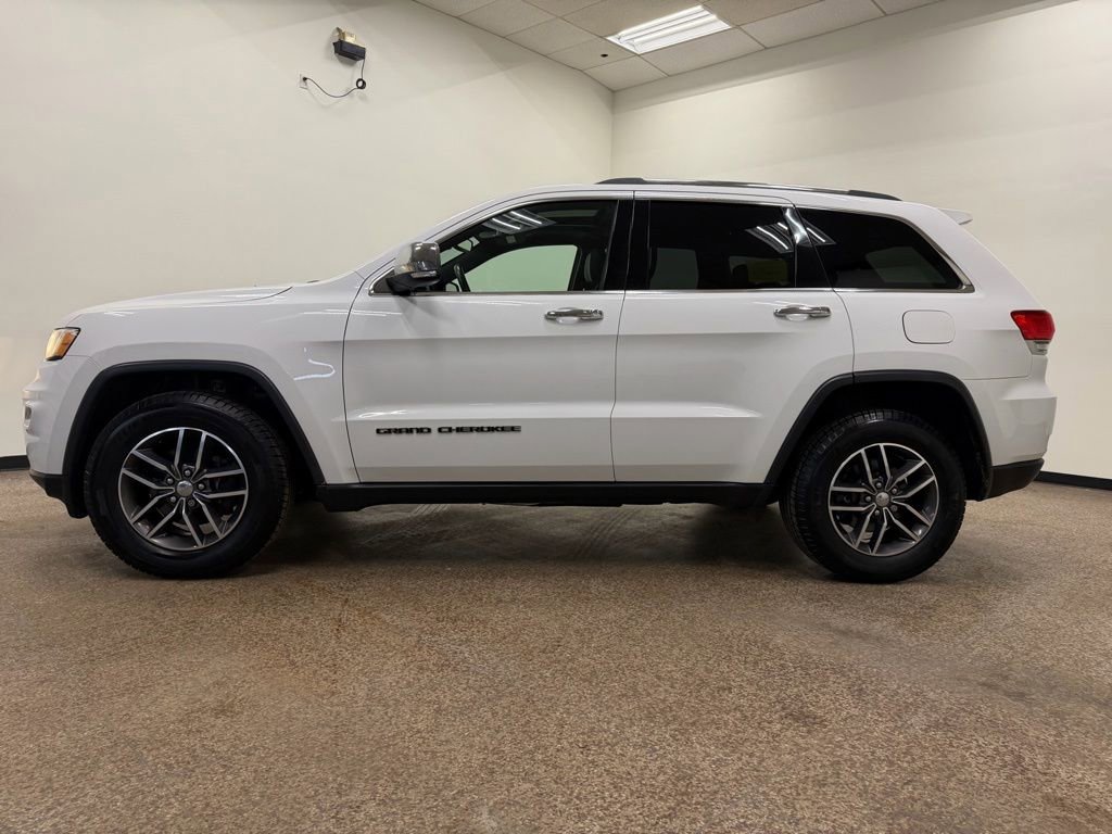 Used 2018 Jeep Grand Cherokee Limited image 21