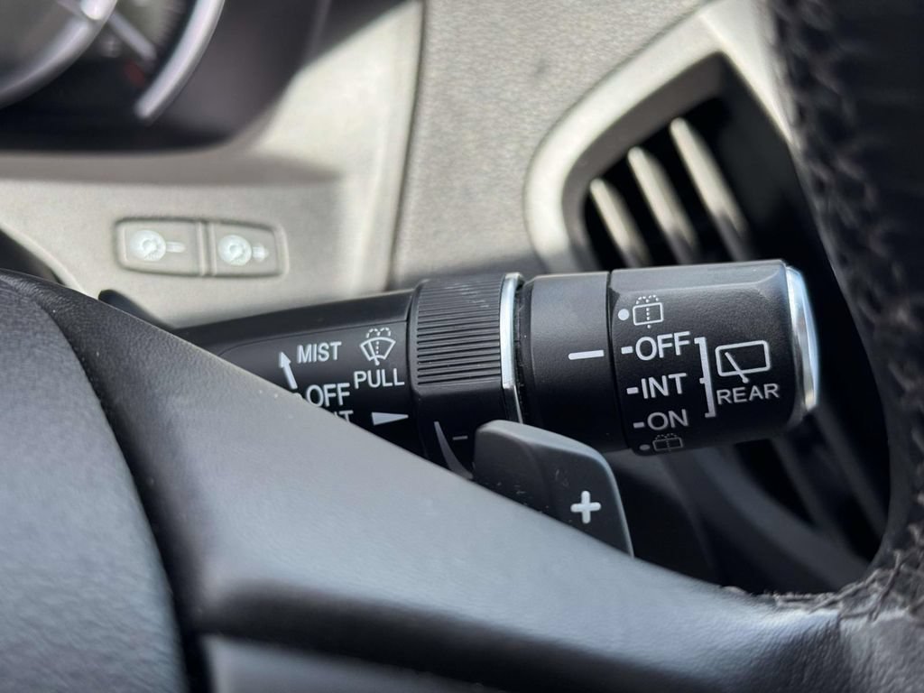 Used 2017 Acura MDX SH-AWD image 26