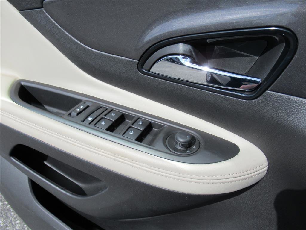 Used 2020 Buick Encore Preferred w/ Safety Package image 19