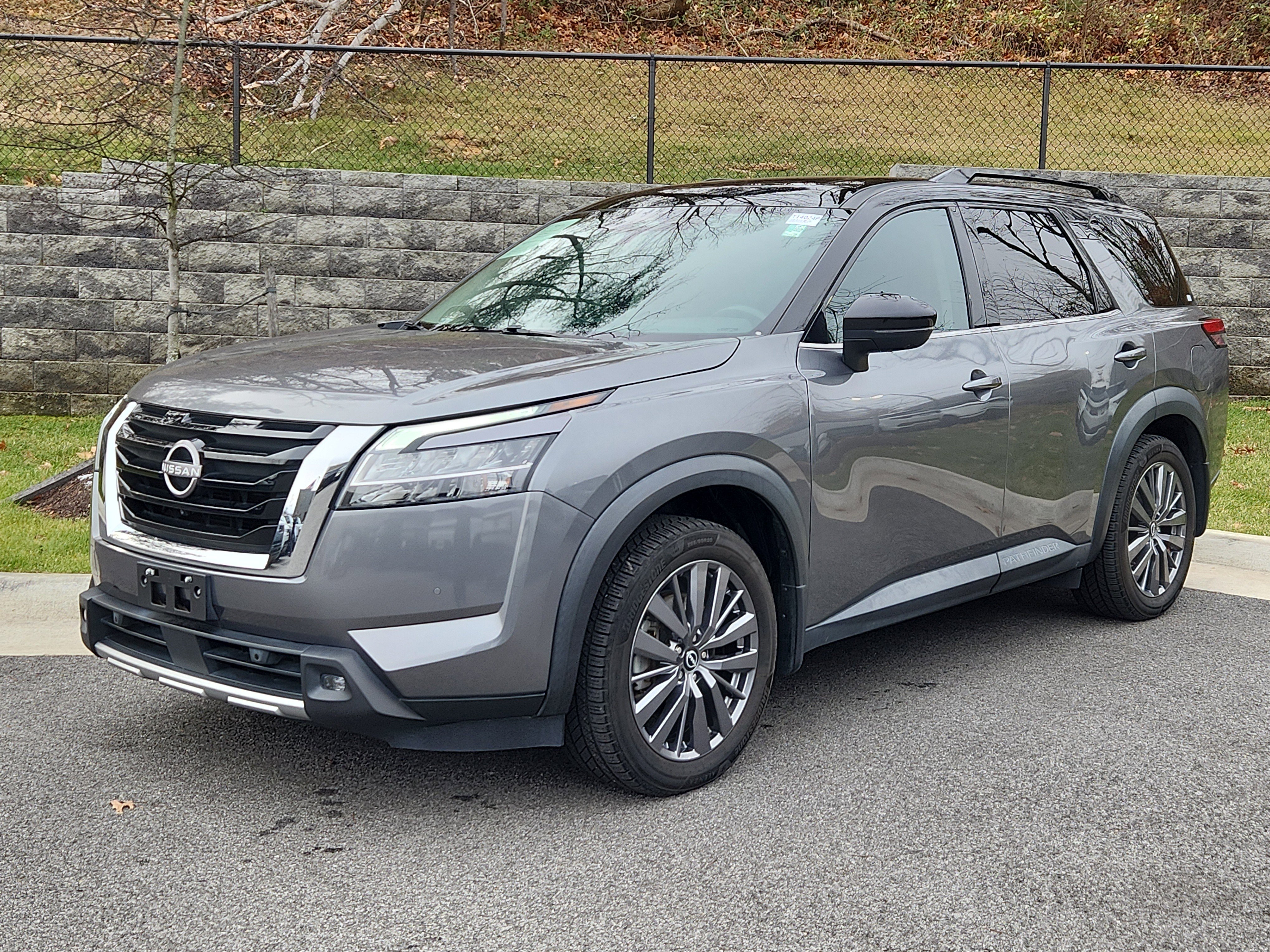 Used 2022 Nissan Pathfinder SL w/ SL Premium Package