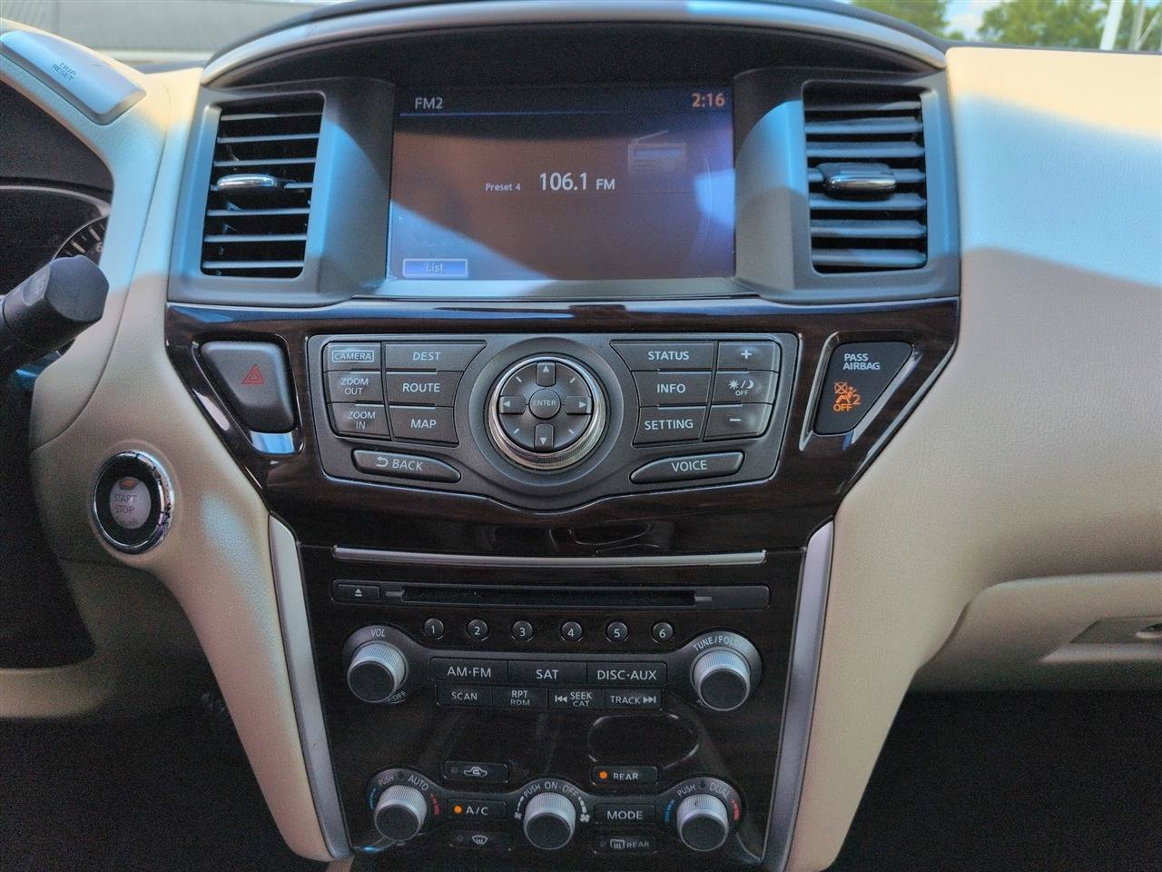 Used 2016 Nissan Pathfinder Platinum FWD image 22