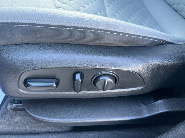 Used 2018 Chevrolet Equinox LT image 13