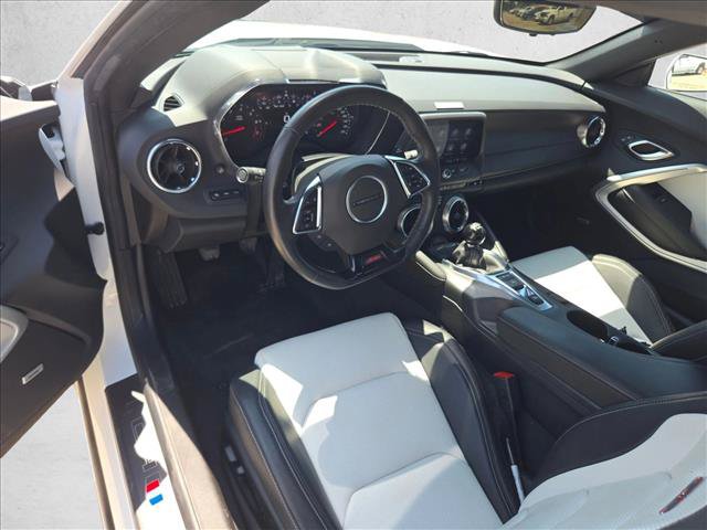 Used 2023 Chevrolet Camaro SS RWD image 10