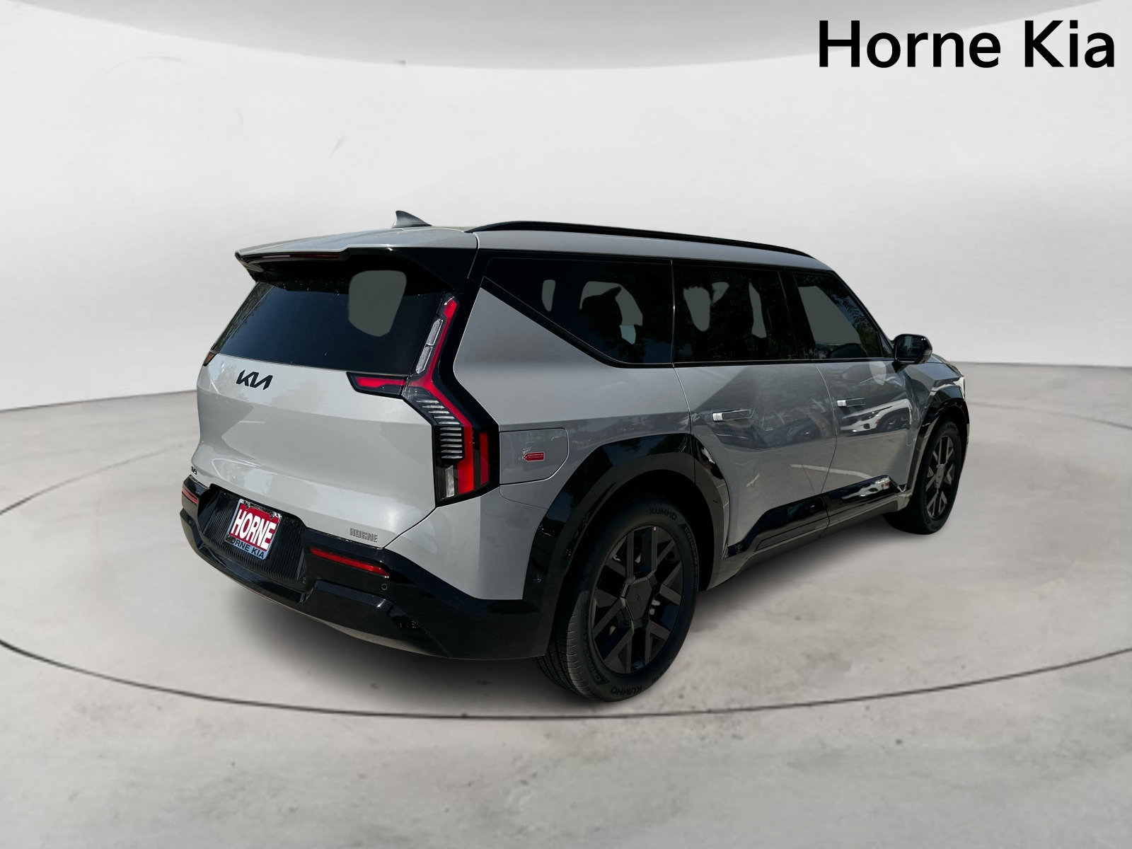 New 2026 Kia EV9 Land w/ Nightfall Edition Package image 4