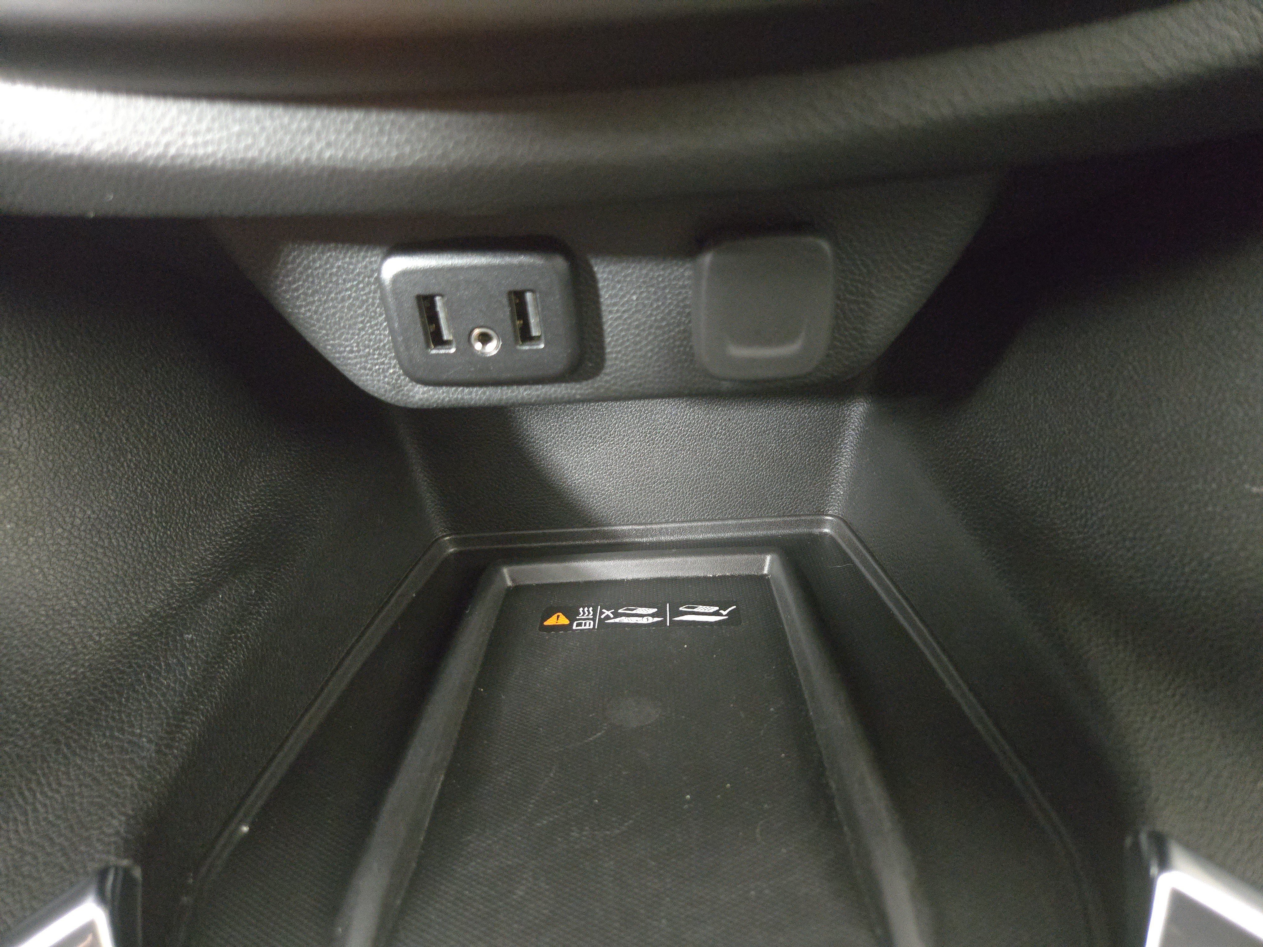 Certified 2023 Chevrolet Traverse LT FWD image 27
