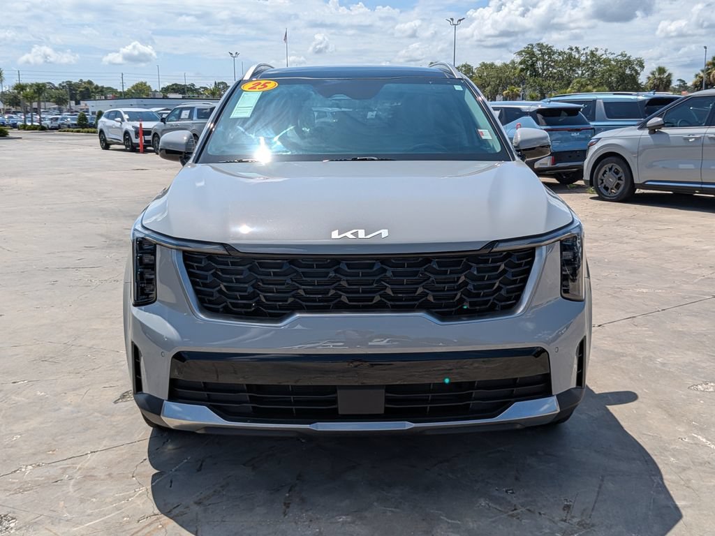 Certified 2025 Kia Sorento S w/ Panoramic Sunroof Package FWD image 3