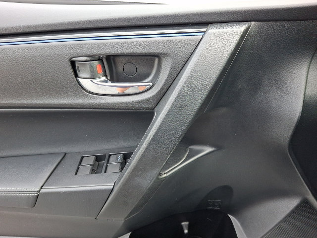 Used 2019 Toyota Corolla SE FWD image 20