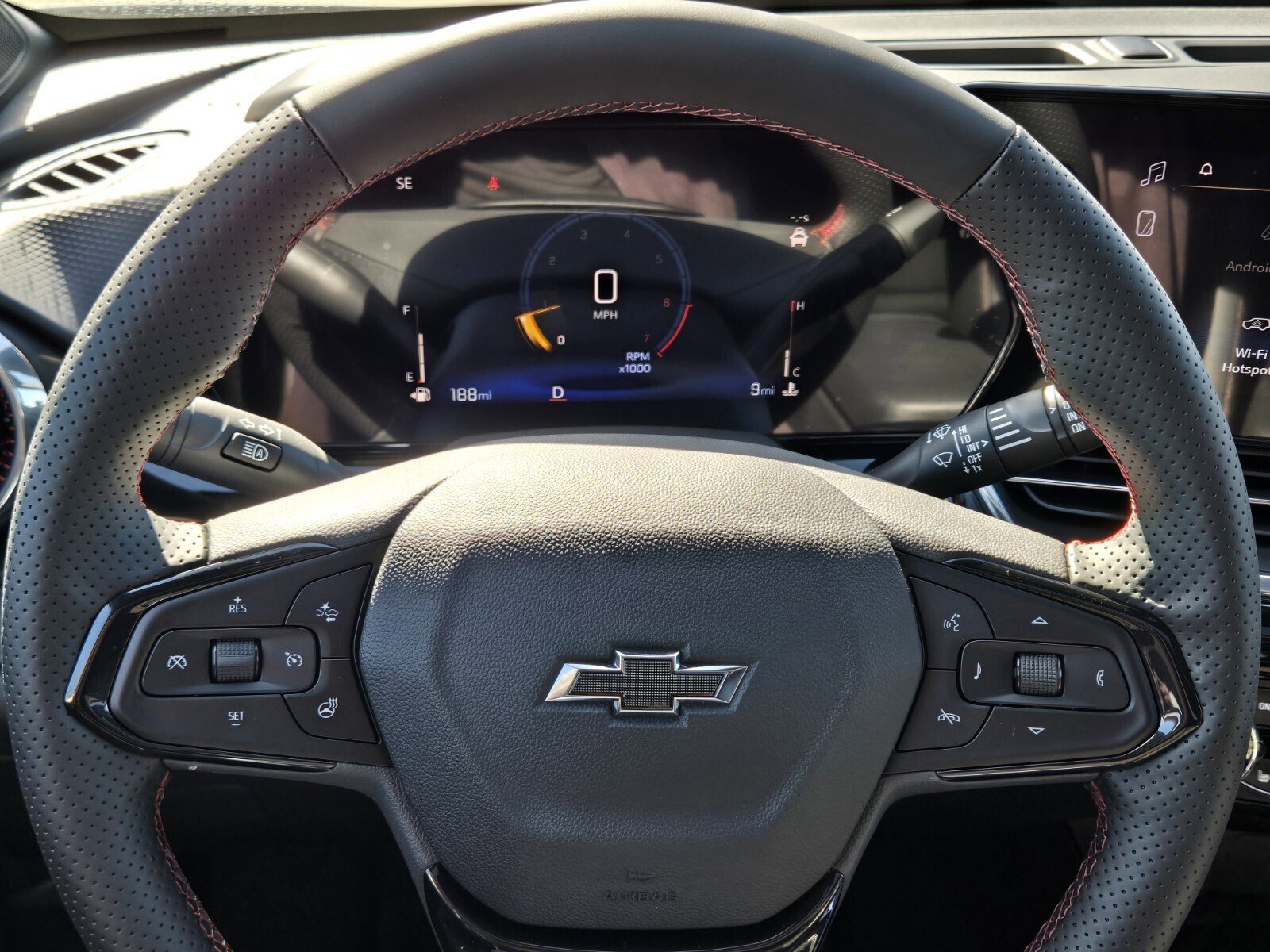 New 2026 Chevrolet Trax RS w/ Sunroof Package image 14