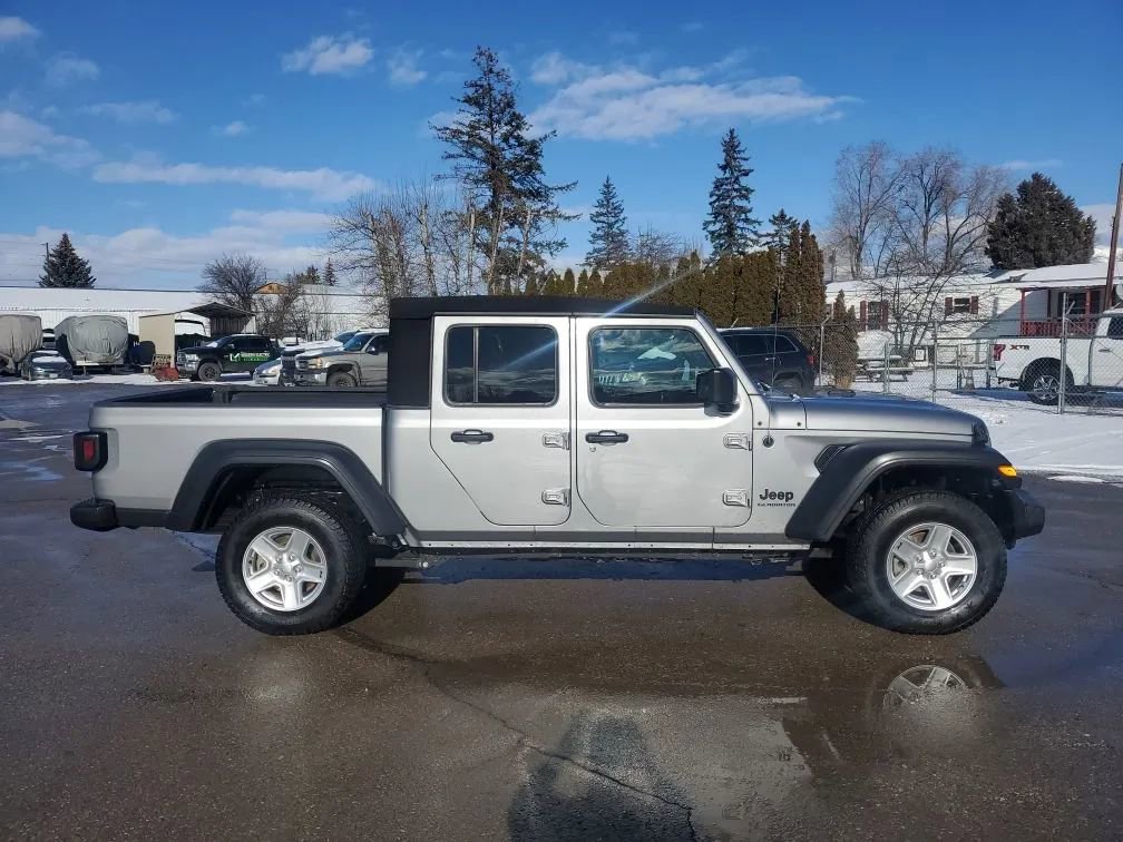 Used 2020 Jeep Gladiator Sport w/ Quick Order Package 24S image 5