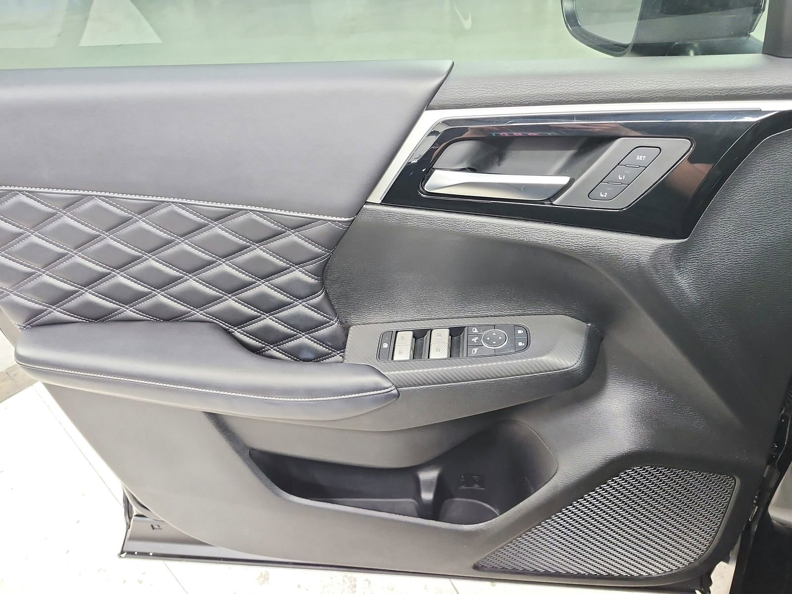 Used 2024 Mitsubishi Outlander SEL image 35