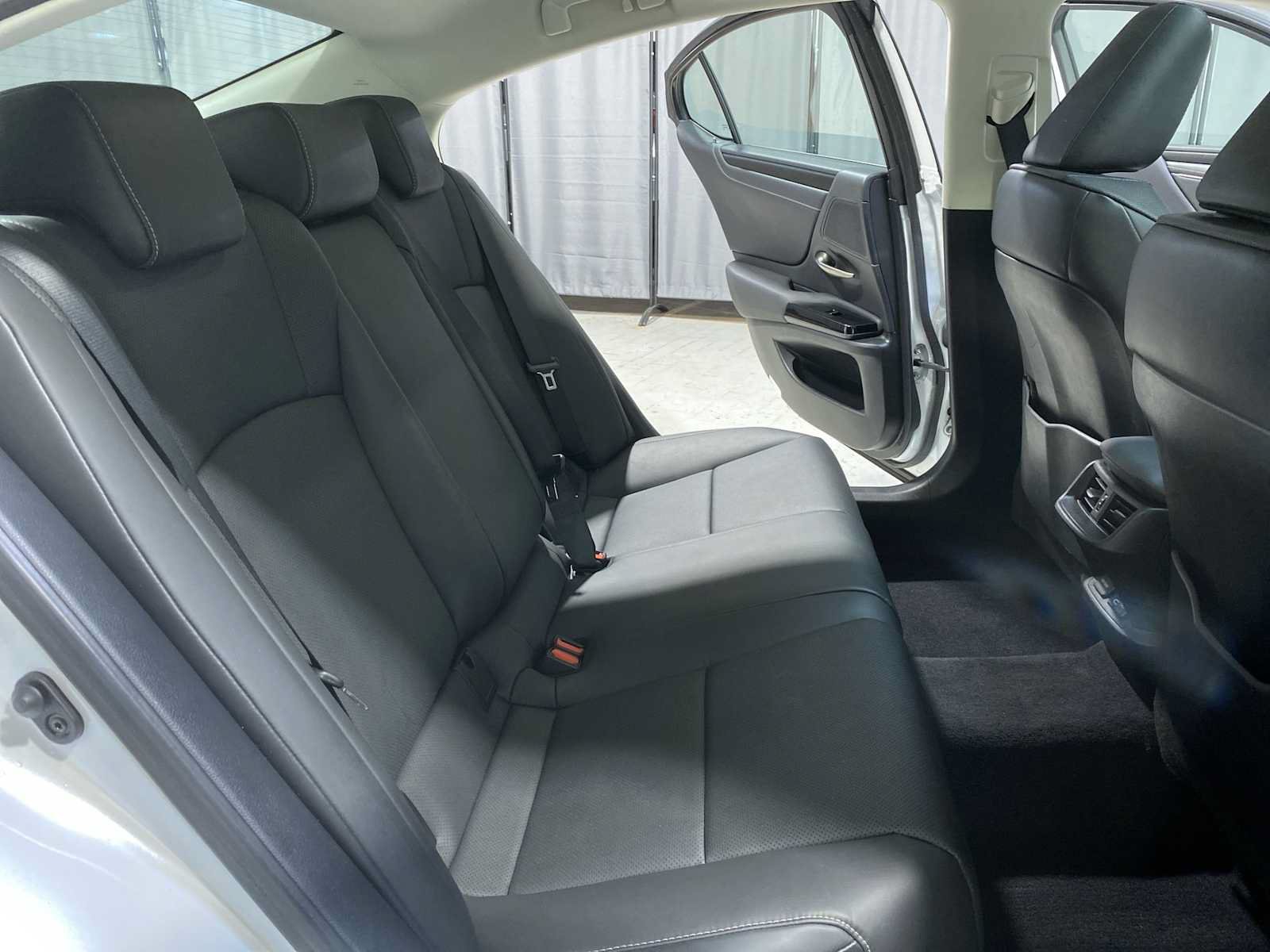 Used 2024 Lexus ES 350 w/ Premium Package FWD image 13