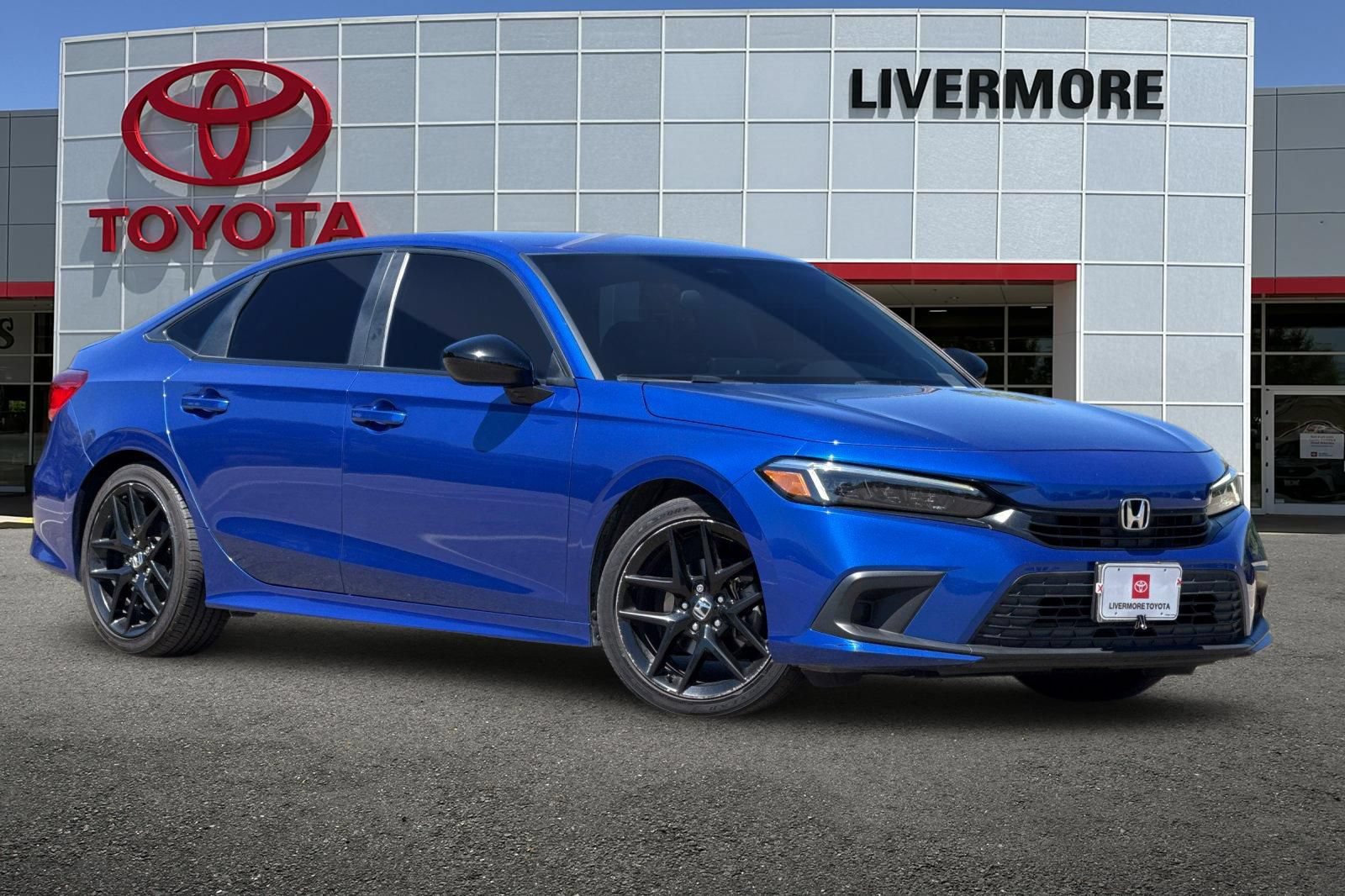 Used 2022 Honda Civic Sport image 2