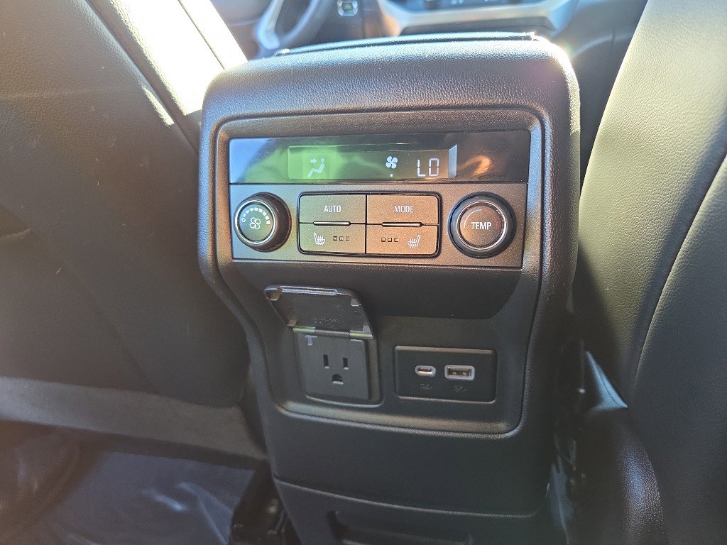 Used 2022 GMC Acadia SLT w/ Technology Package image 15