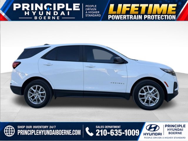 Used 2022 Chevrolet Equinox LS AWD/4WD image 5