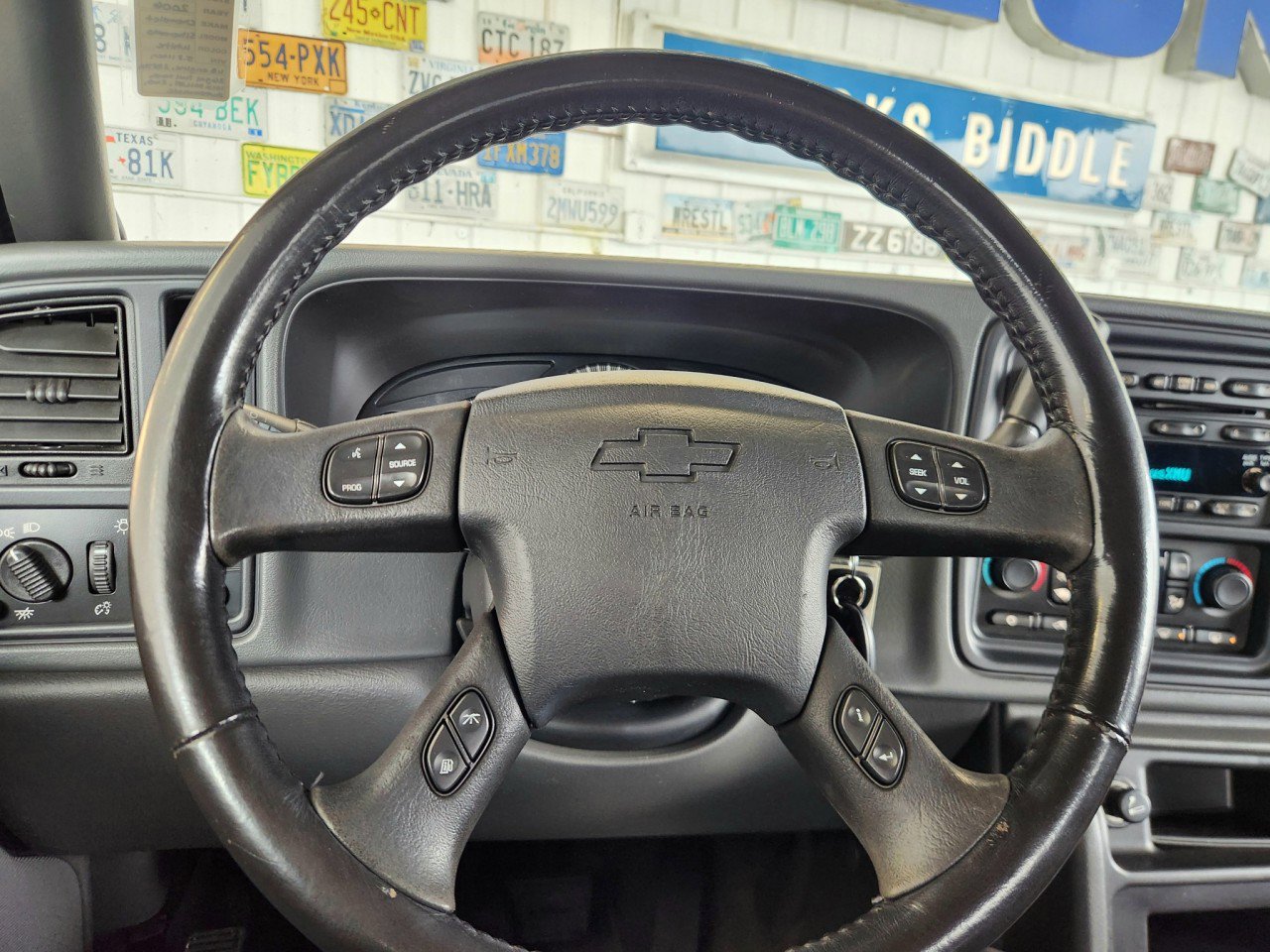 Used 2006 Chevrolet Silverado 1500 LT w/ Onstar Plus Package RWD image 17