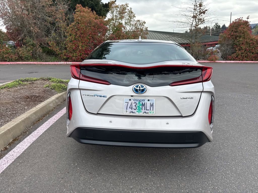 Used 2021 Toyota Prius Prime Limited image 6