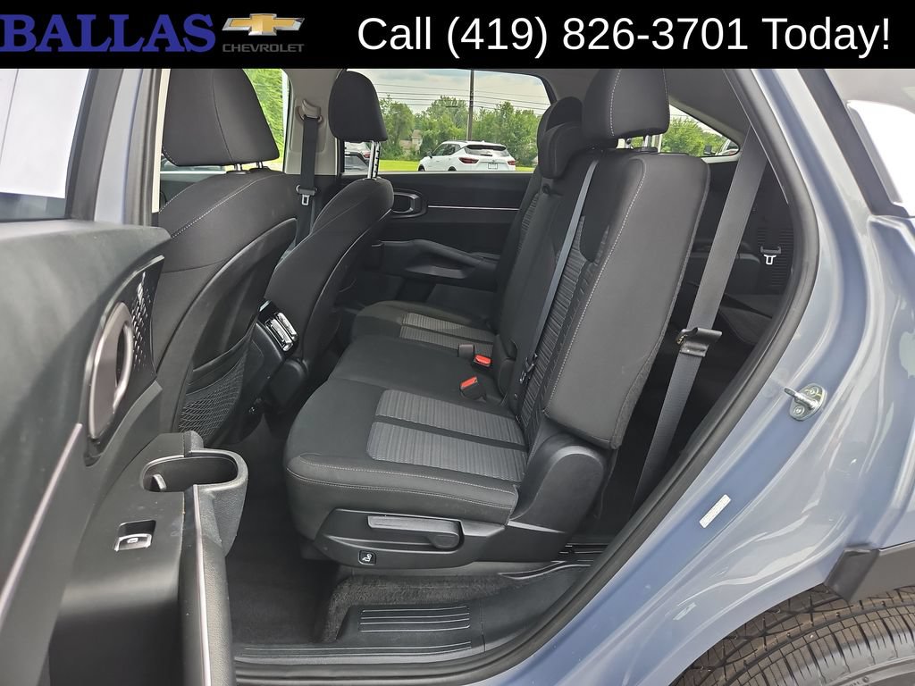 Used 2023 Kia Sorento LX AWD/4WD image 22