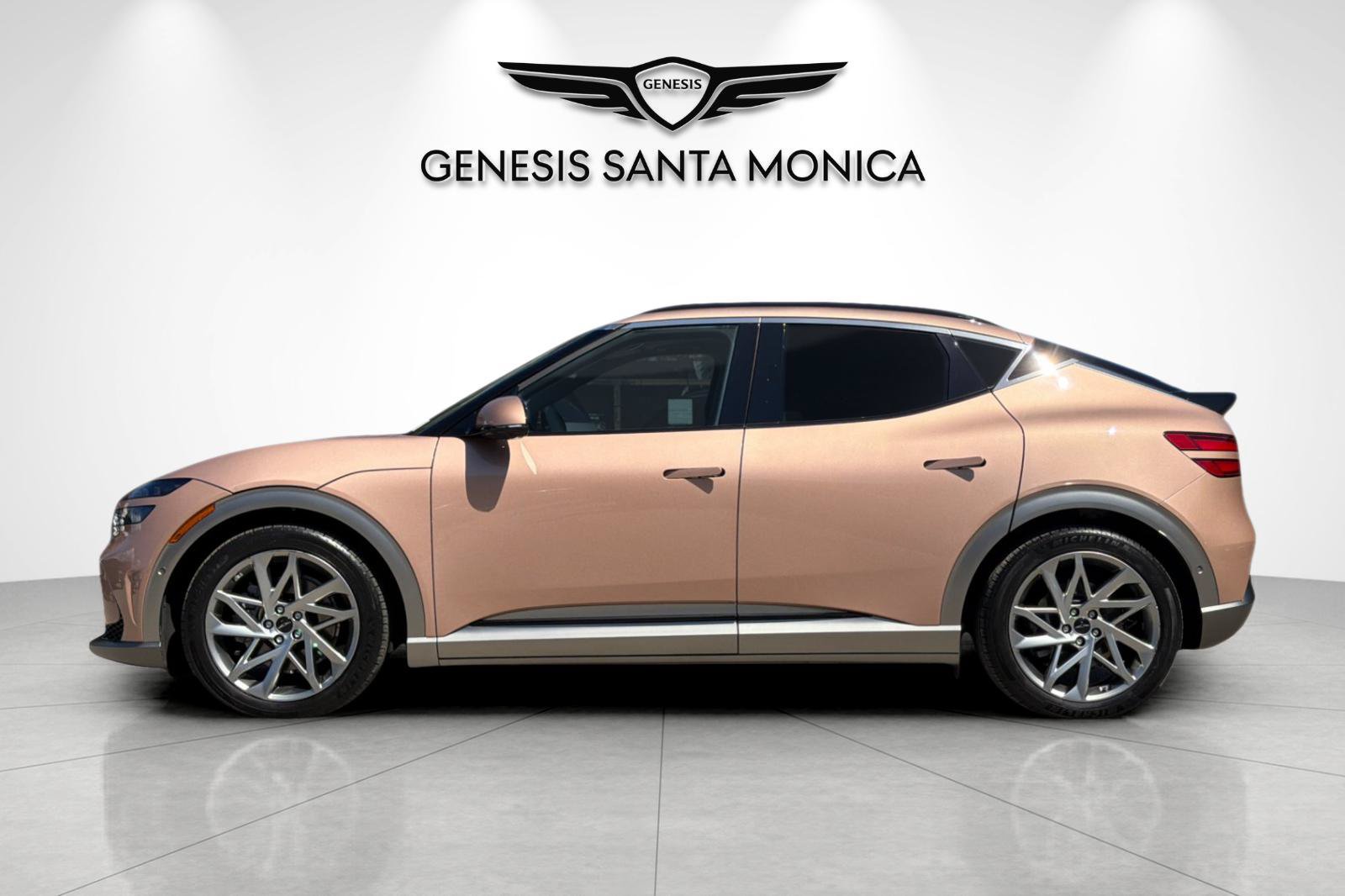 Used 2023 Genesis GV60 Advanced AWD/4WD image 9