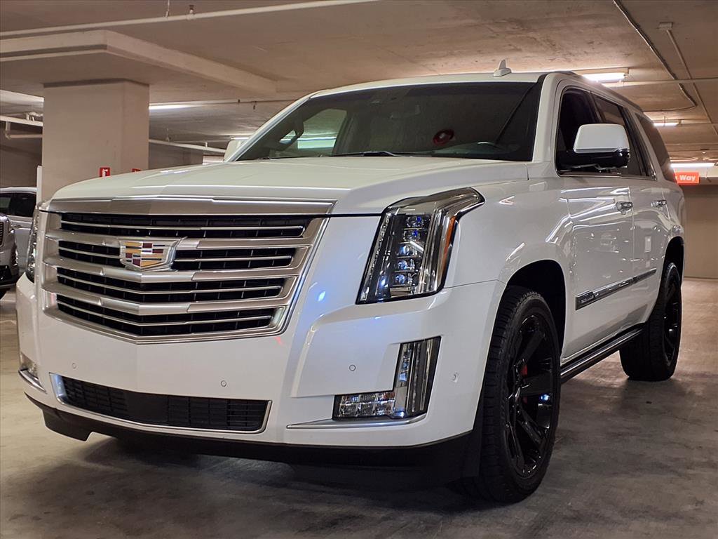 Used 2018 Cadillac Escalade Platinum