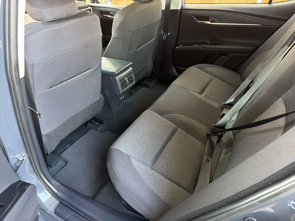 Used 2025 Toyota Camry LE w/ Convenience Package image 30