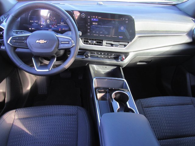 Used 2025 Chevrolet Equinox LT w/ Safety and Technology Package image 10