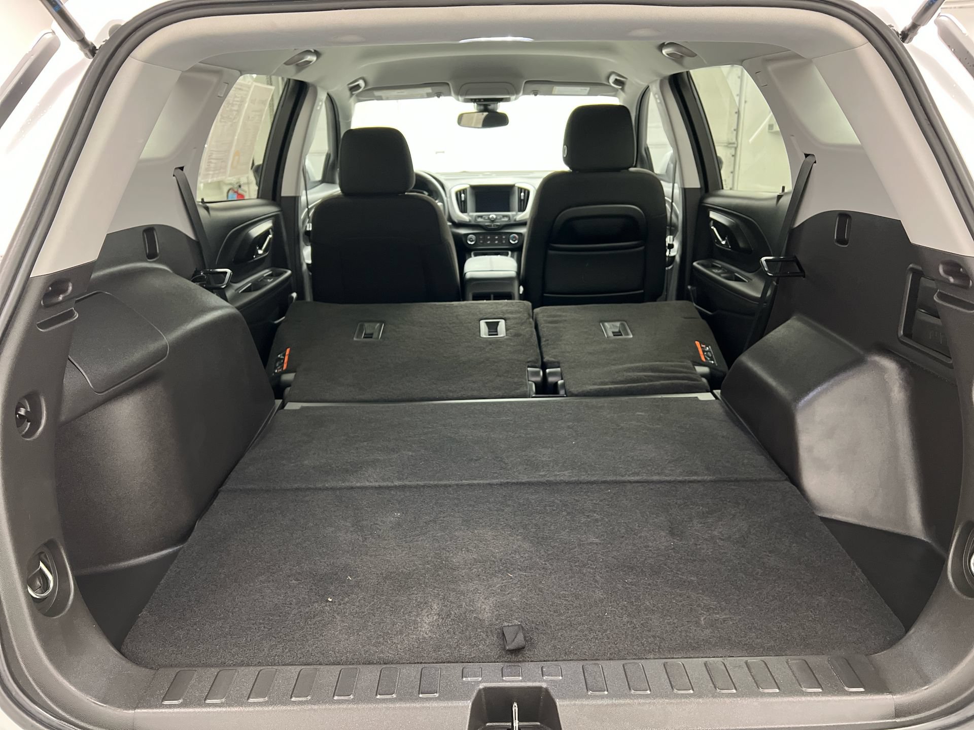 Used 2022 GMC Terrain SLE FWD image 20