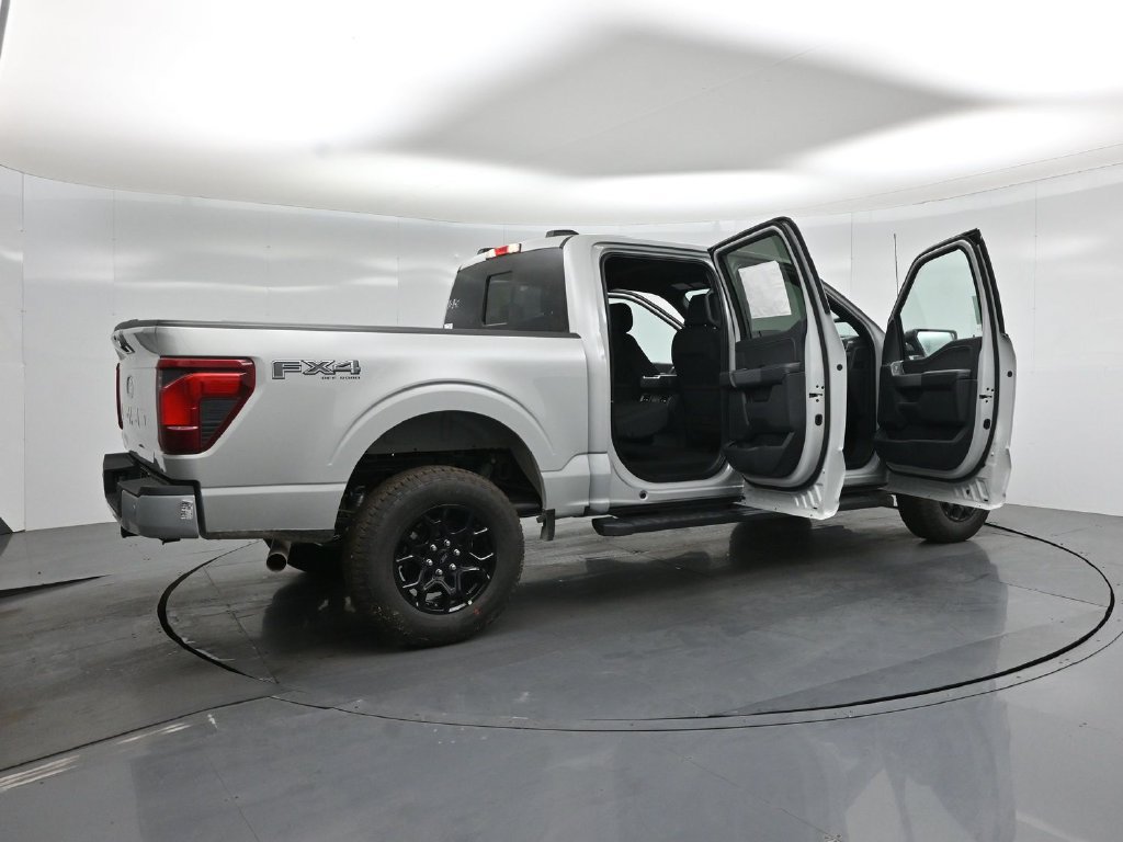 New 2026 Ford F150 XLT w/ FX4 Off-Road Package AWD/4WD image 4