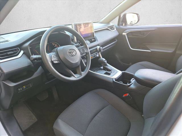 Used 2025 Toyota RAV4 LE image 9